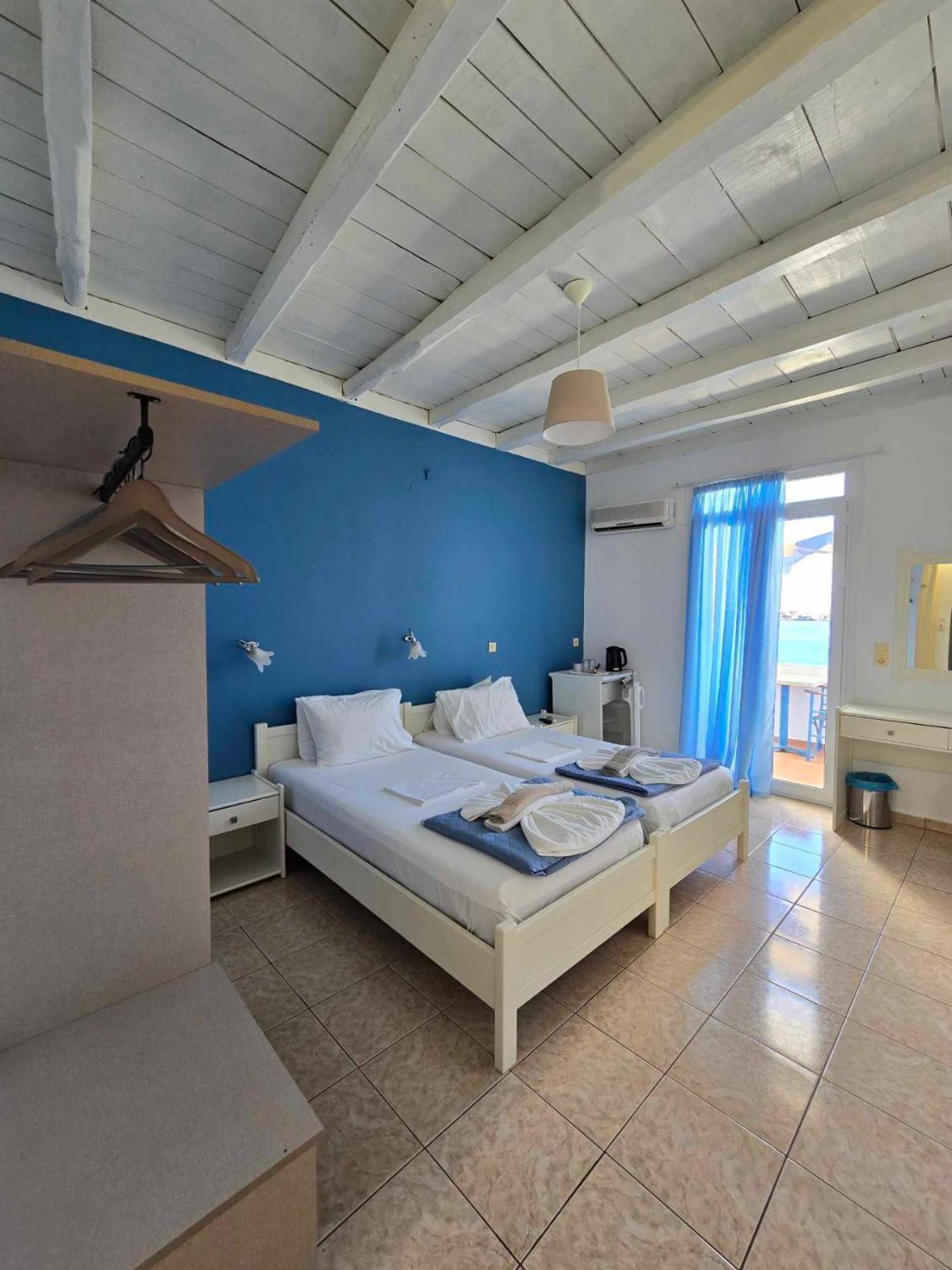 Faros Rooms Loutro Exterior photo
