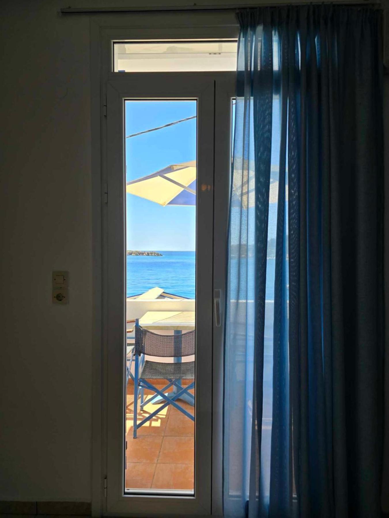 Faros Rooms Loutro Exterior photo
